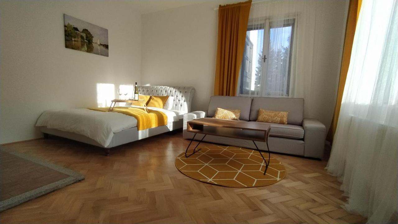 Vila Sik Nove Mesto na Morave Esterno foto